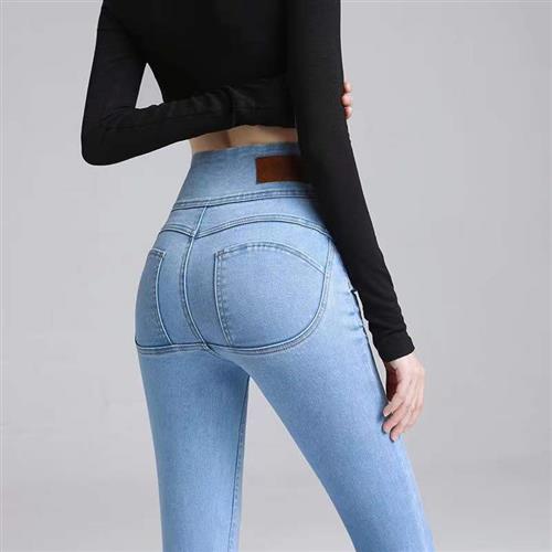 小马宝莉的新闻社